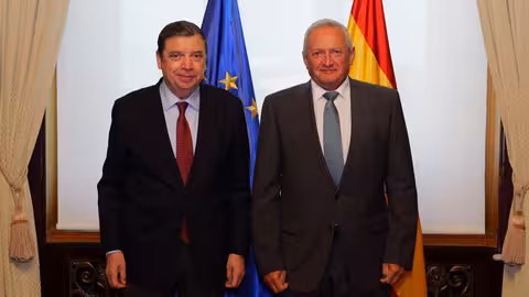 Luis Planas se re&uacute;ne con el presidente de Cooperativas Agro-alimentarias de Espa&ntilde;a (Foto MAPA)