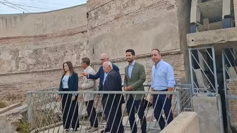 El director general de Patrimonio Cultural, Patricio S&aacute;nchez, durante su visita a la Rueda de La &Ntilde;ora (Foto CARM)