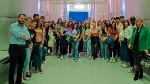 Visita a Picualia donde se ha celebrado un evento demostrativo.