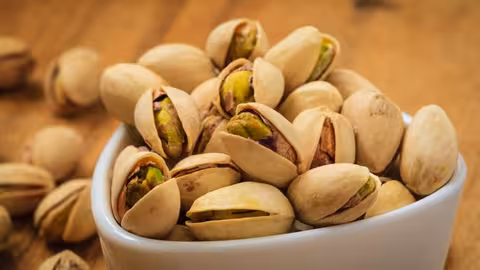 Cuenco con pistachos (Foto MAPA)