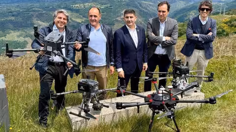 Demostraci&oacute;n con drones en la Ribeira Sacra (Foto Ineco) Archivo