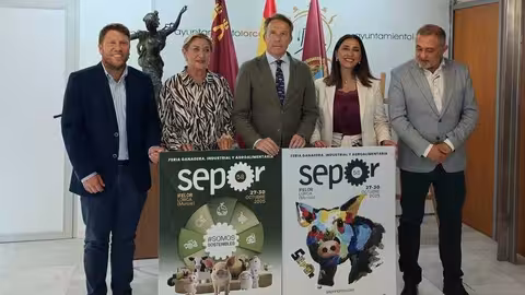 La consejera Sara Rubira junto al alcalde de Lorca, Fulgencio Gil, durante la presentaci&oacute;n de la Sepor (Foto CARM)