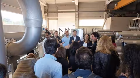 Visita de la delegaci&oacute;n europea a la estaci&oacute;n depuradora de aguas residuales de San Pedro del Pinatar (Foto CARM)