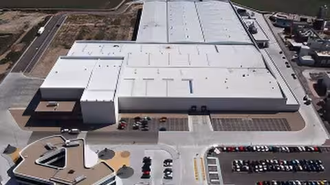 Centro Log&iacute;stico de Queser&iacute;as Entrepinares (Foto Grupo Entrepinares)