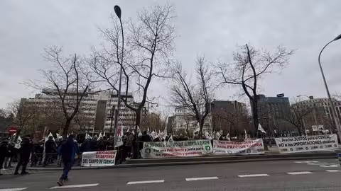 Protesta de agricultores en Madrid contra la PAC y Mercosur (Foto Uni&oacute;n de Uniones/UCCL)