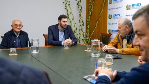 Antelo en una reuni&oacute;n entre Vox Murcia y el Sindicato Central de Regantes del Acueducto Tajo-Segura (Foto Vox)