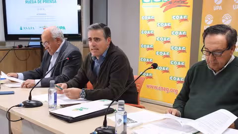 Rueda de Prensa de COAG, UPA y Asaja anunciando movilizaciones en Espa&ntilde;a a finales de enero (Foto UPA)