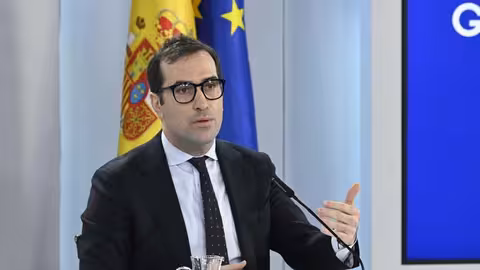 Carlos Cuerpo en una comparecencia de prensa (Foto Ministerio de Econom&iacute;a, Comercio y Empresa)