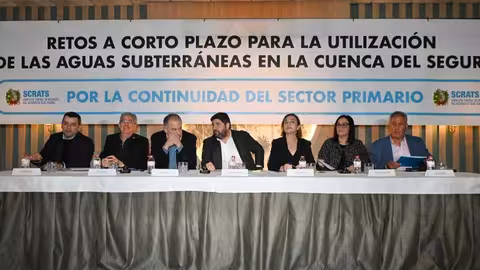 L&oacute;pez Miras durante la asamblea del Sindicato Central de Regantes del Acueducto Tajo-Segura (Scrats) en el Altiplano (Foto CARM)