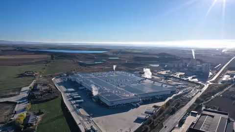 Planta fotovoltaica en la cubierta de la factor&iacute;a Litera Meat (Foto Litera Meat)