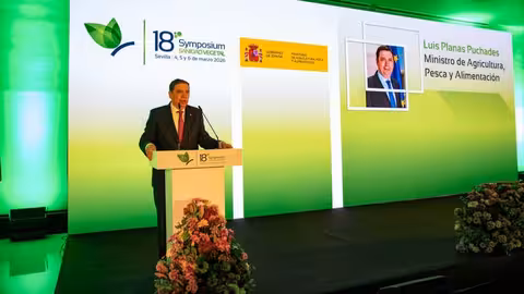 Planas inaugura un Simposium de sanidad vegetal en Sevilla (Foto MAPA)