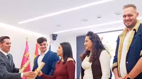 El grupo de investigaci&oacute;n BIOFUN de la Universidad de Murcia (UMU) ha sido galardonado con el Premio Nacional Grupo Fuertes 2025, concedido por la Real Academia de Ciencias Veterinarias de la Regi&oacute;n de Murcia (Foto UMU)