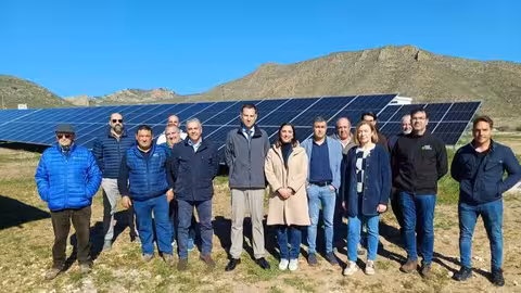 Rubira durante su visita a la Comunidad de Regantes Miraflores, en Jumilla (Foto CARM)
