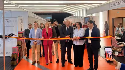Inauguraci&oacute;n de la II Feria del Champi&ntilde;&oacute;n (Foto Ayto Quintanar del Rey)