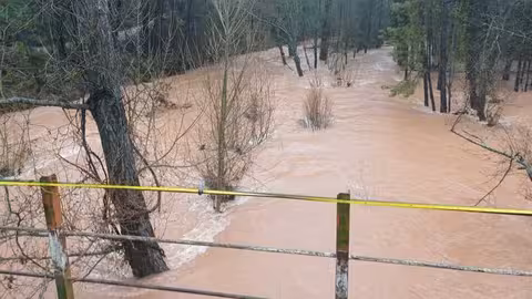 Inundaci&oacute;n en el r&iacute;o Mundo (Foto CHS)