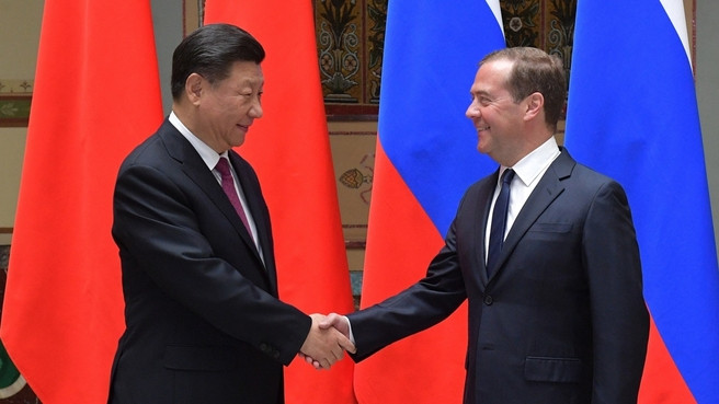 Dmitry Medvedev y President Xi Jinping Rusia China (Foto Gobierno ruso web oficial)