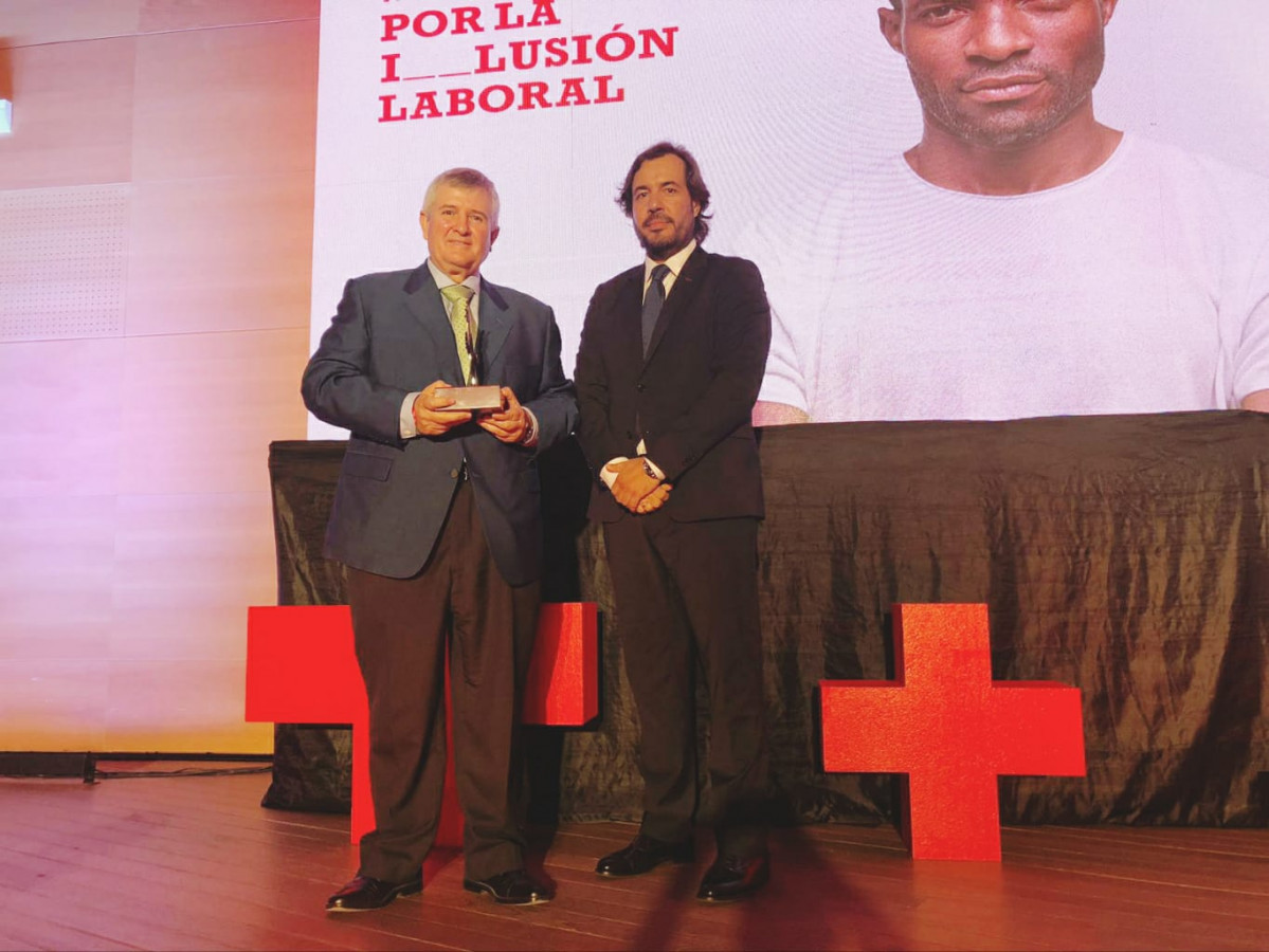 Foto Pedro Du00edaz y Motas Premio Cruz Roja