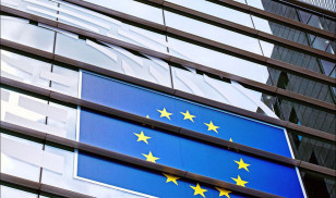 Emblema Bandera UE sede Parlamento Europeo (Foto Junta de Andalucía)