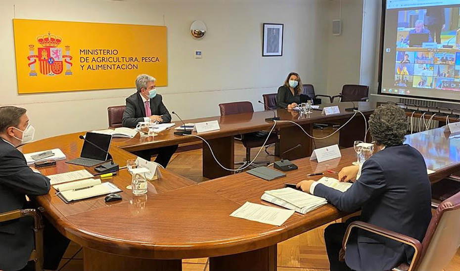 Crespo ministros agricultura UE (Foto Junta de Andalucu00eda)