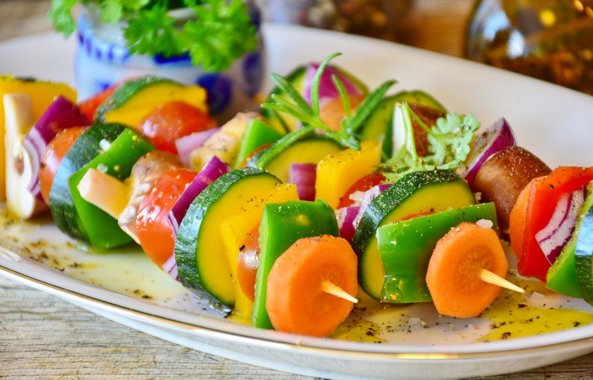 Brocheta verduras alimentación saludable (Foto Pxb)