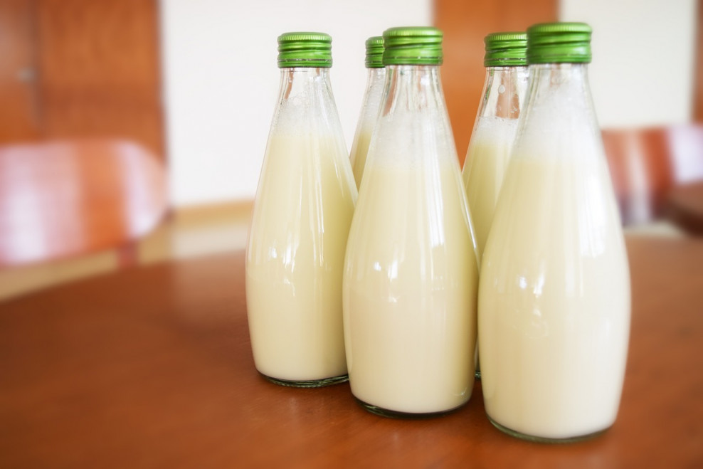 Botellas de leche (Foto Pxby)