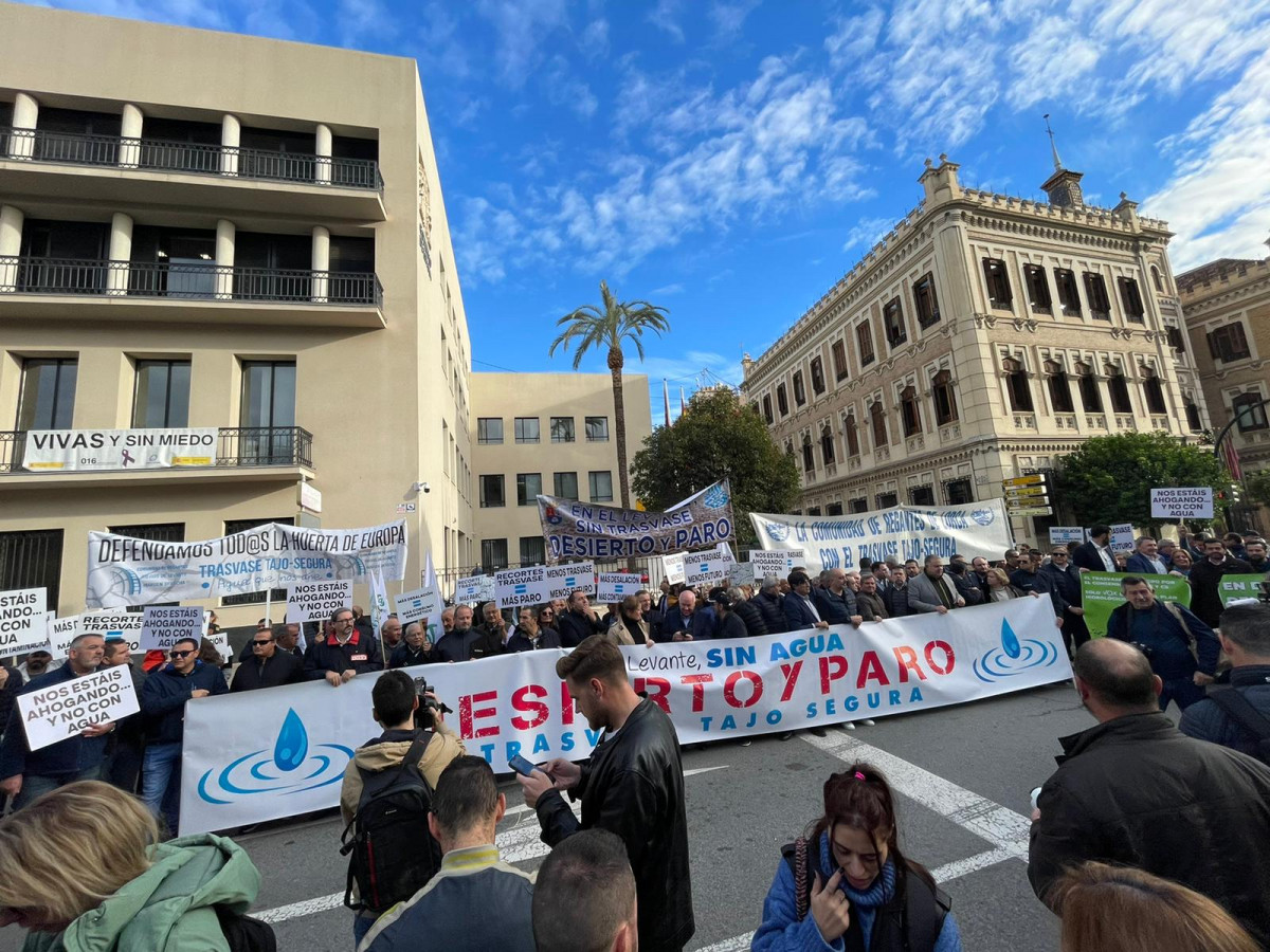 Manifestación Círculo del Agua 16 dic 2022 (Foto Scrats TT RRSS)