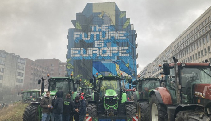 Protesta agricultores tractores Bruselas 26F (Foto Asaja in Bruselas)