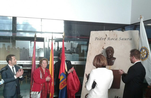 HomenajePedroRocaexgerenteIfepaFotoJ.L.Gonzlez
