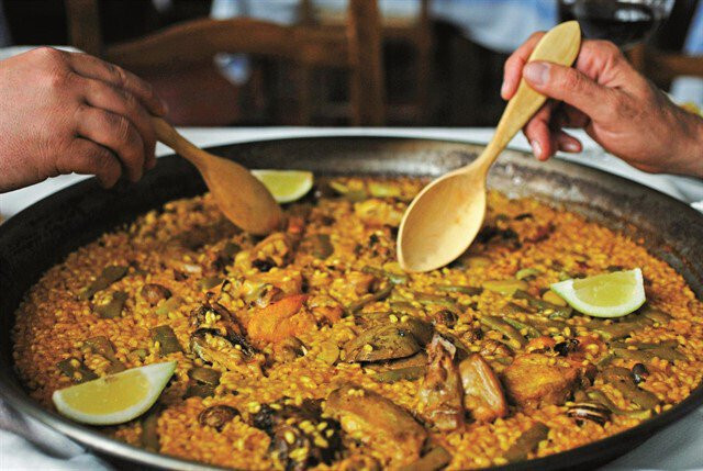 Paella (Foto Turismo Valencia GVA TT)