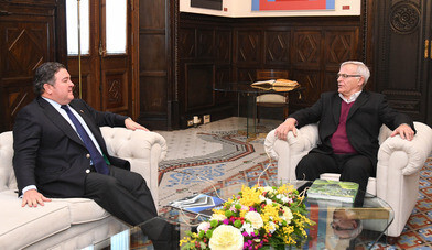 Ribu00f3 alcalde de Valencia con embajador USA Buchan (Foto Ayto Valencia)