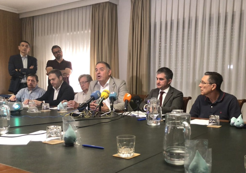 Jiménez y Del Amor presentan informa caudal ecológico Tajo (Foto Scrats)
