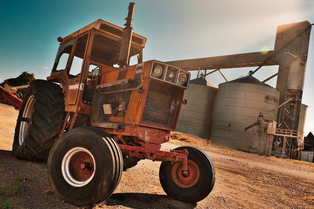 Tractor