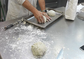 Elaboración pan sin gluten (Foto Ainia)