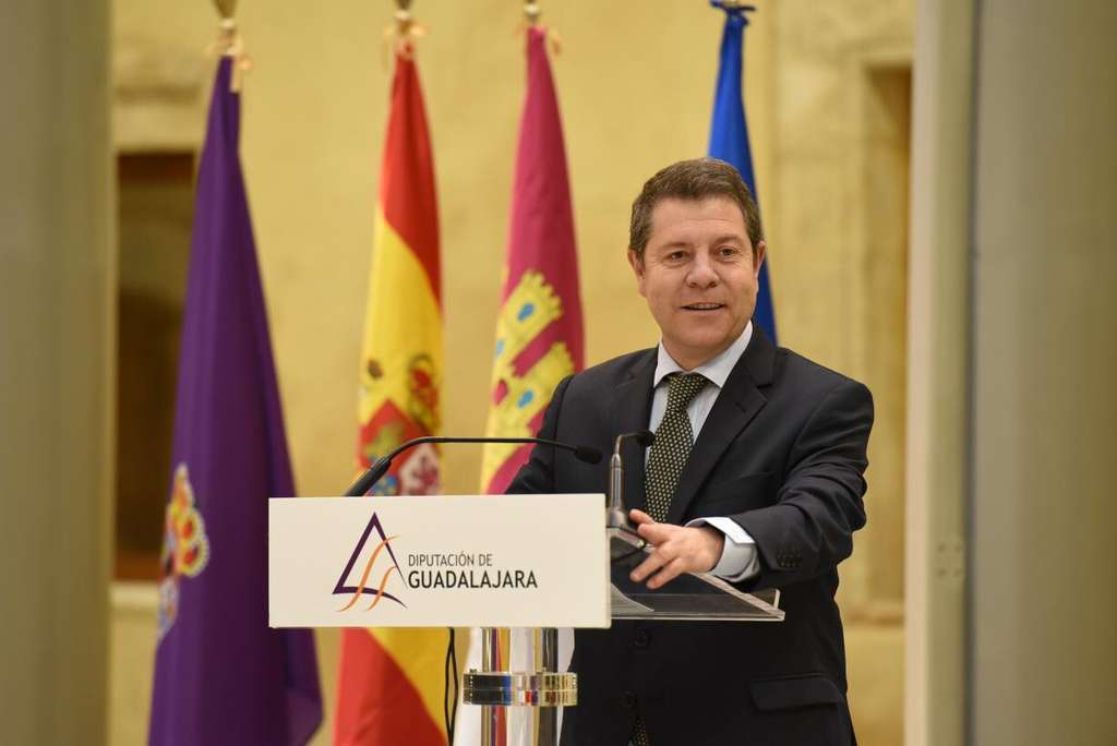 Garcu00eda Page inauguraciu00f3n Feria Apu00edcola de Pastrana (Foto Gobierno de CLM)