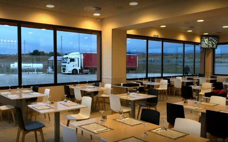 Restaurante carretera camiones (Foto Froet)