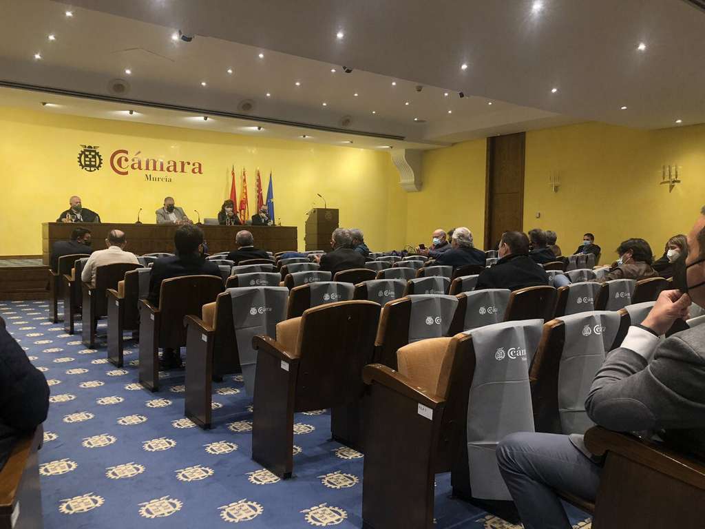 Reuniu00f3n Cu00edrculo por el Agua Levante (Foto Ucomur)