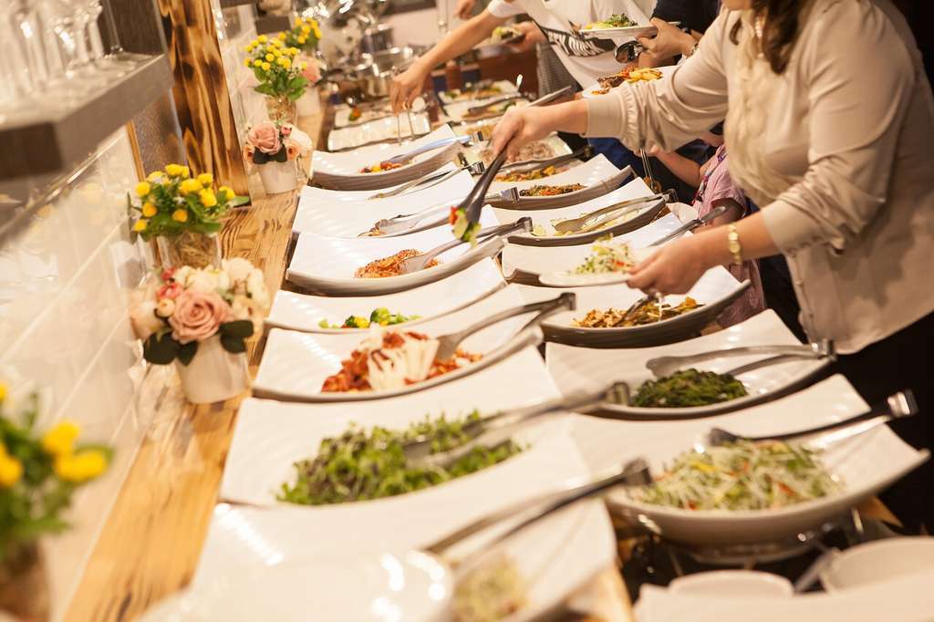 Catering Buffet Restauración (Foto Ally Pxb)