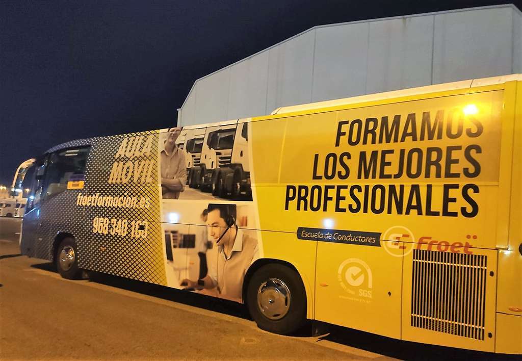 Bus Ucrania salida Ciudad del Transporte Molina1 (Foto Froet)