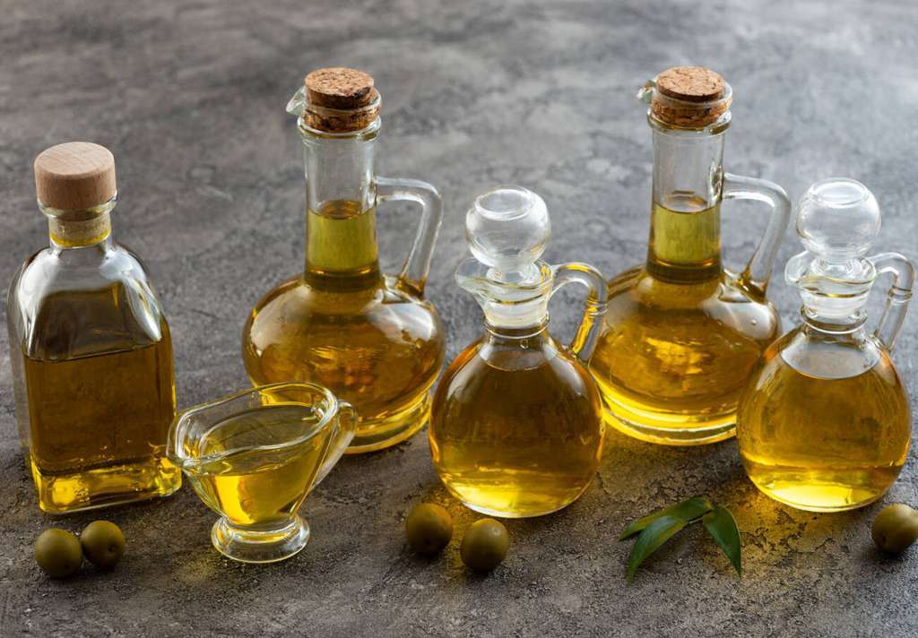 Aceite de oliva formatos cristal (Foto Facua)