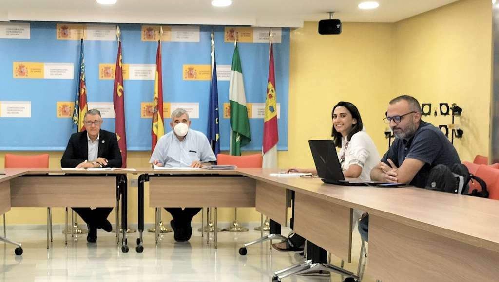 Sara Rubira reunión Urrea con CRegantes El Porvenir (Foto CHS)