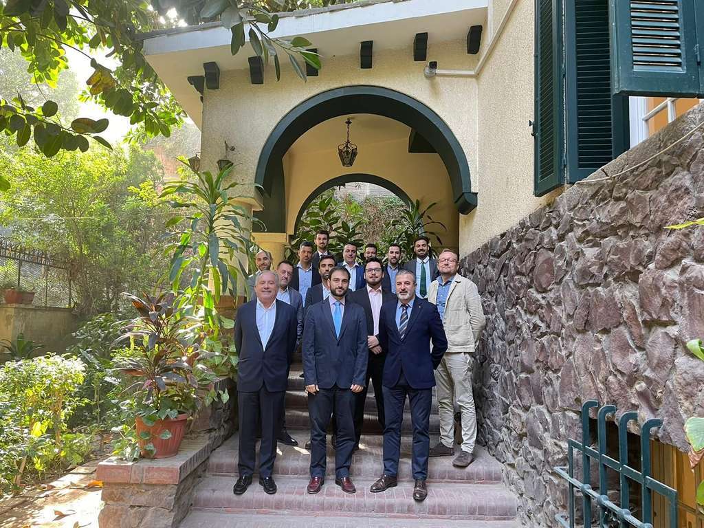 Institucional