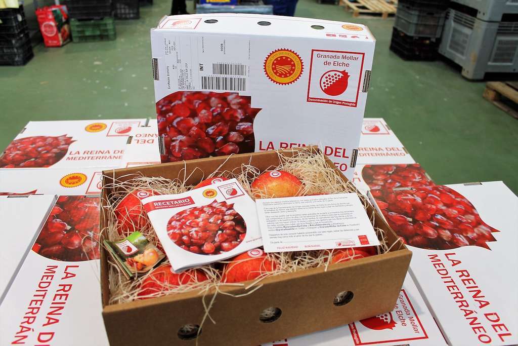 Caja Granadas 1 (Foto DOP Granada Mollar Elche)