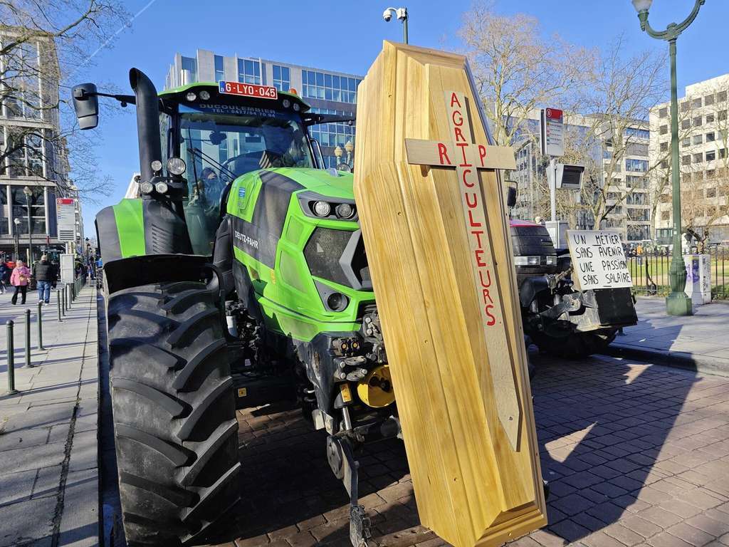 Protestas agricultores Bruselas 3 (Foto FB Fédération Wallonne de l’Agriculture RRSS)