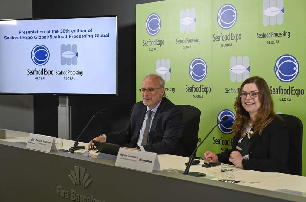 From left to right, Constantu00ed Serrallonga (Fira de Barcelona General Manager) and Wynter Courmont (Vice President of Seafood at Diversified Communications) (1)