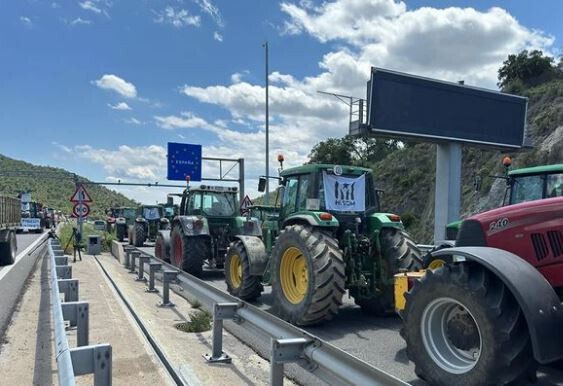 Protesta en la frontera con Francia junio 2024 (Foto Revolta Pagesa)