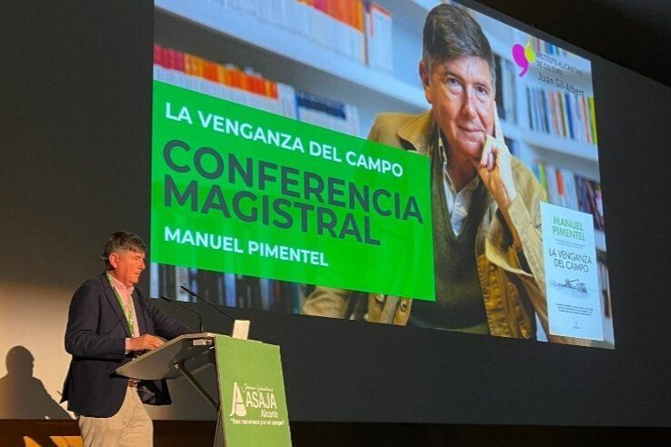 Conferencia La venganza del campo Asaja Alicante (Foto RRSSX Manuel Pimentel)