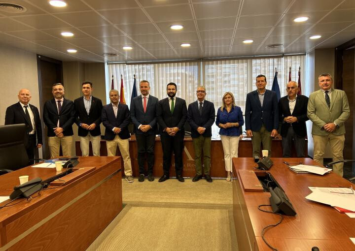 Alcalde La Uniu00f3n Comisiu00f3n sobre Mar Menor (Foto Asamblea Regional)