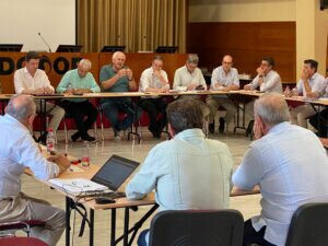 Mesas OPAs reuniu00f3n Mu00e1laga 2 (Foto Coop AgroAlimentarias Andalucu00eda)
