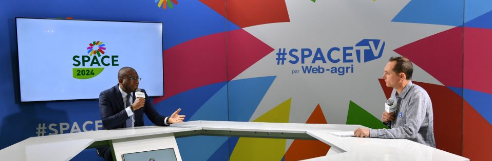 Ministro de Recursos Animales de Costa de Marfin en SpaceTV 2024 (Foto Space)