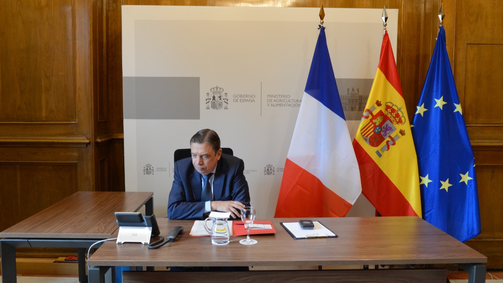 Planas se reúne por videollamada con la ministra de Pesca de Francia  (Foto MAPA)